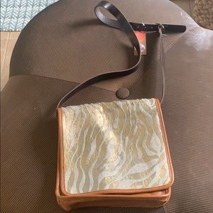 Cross body or shoulder bag